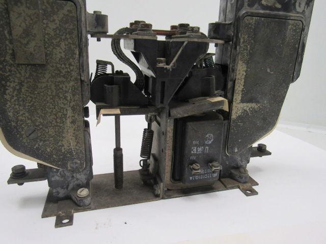 GE General Electric 5D01JJA002 DS303A DC Contactor 600V 300A 230/250VDC Coil