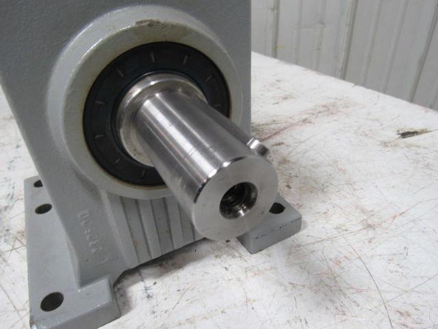 Bonfiglioli C402 P VG1 Gear Speed Reducer 31.4:1 Ratio W/Mechanical Variator