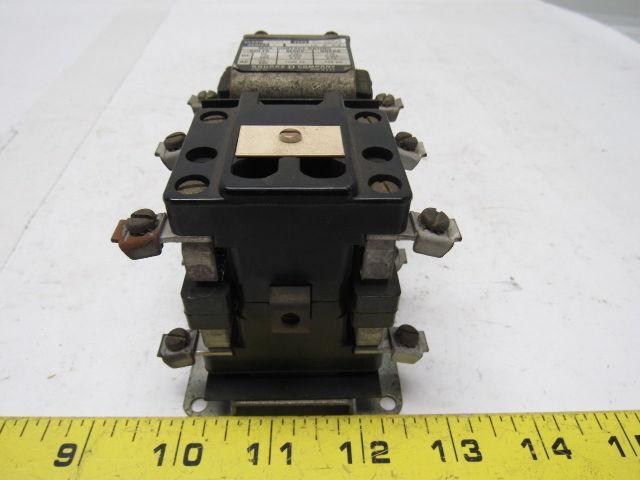 Square D D022 - S4 Class 7001 Series A Pilot Duty Relay 600 V