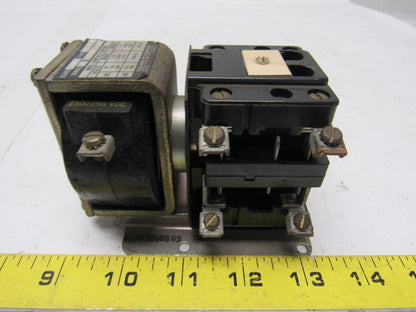 Square D D022 - S4 Class 7001 Series A Pilot Duty Relay 600 V