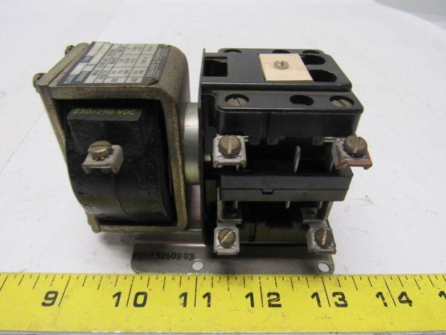Square D D022 - S4 Class 7001 Series A Pilot Duty Relay 600 V