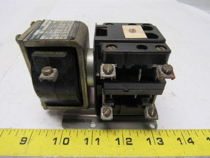 Square D D022 - S4 Class 7001 Series A Pilot Duty Relay 600 V