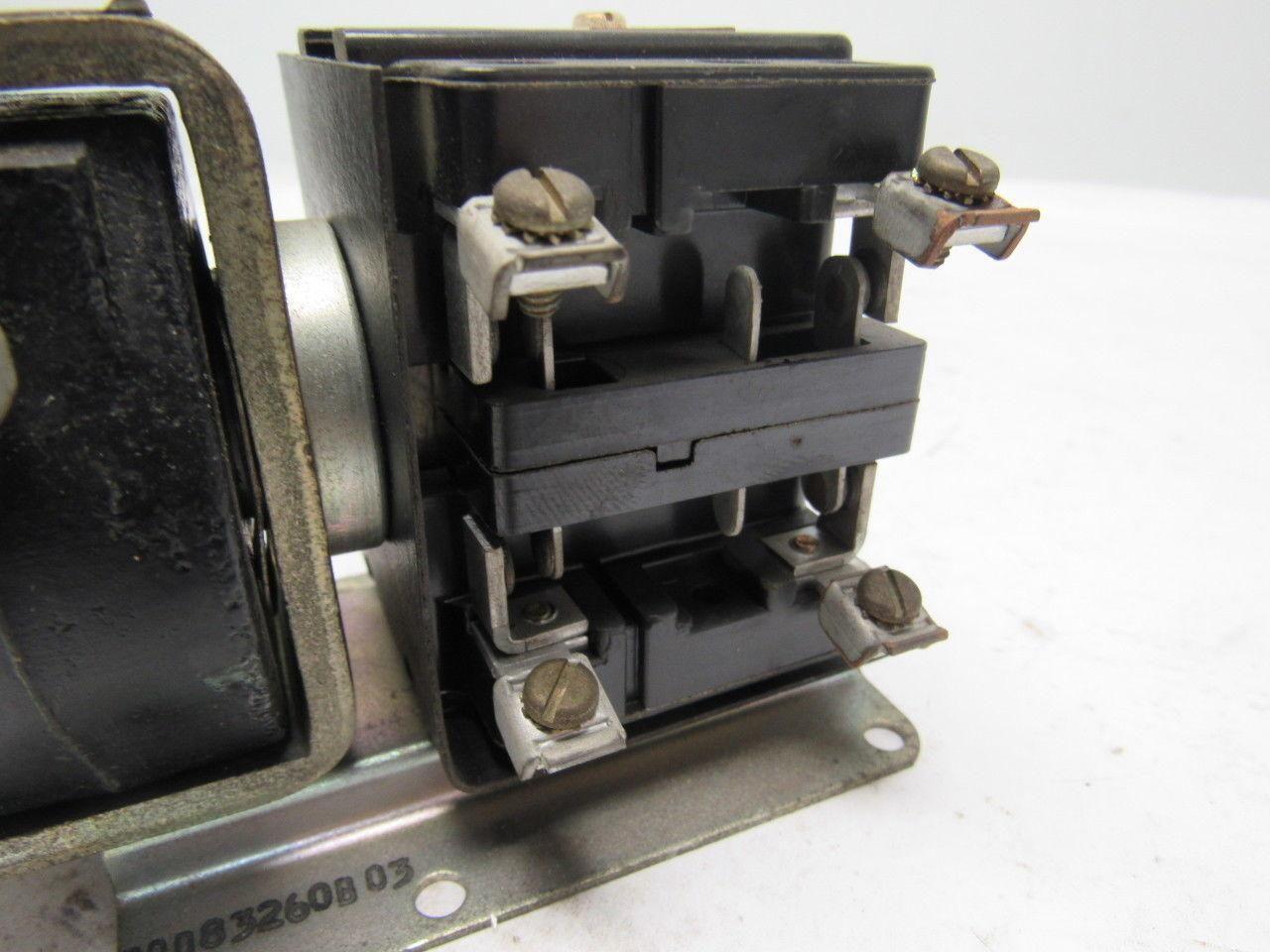 Square D D022 - S4 Class 7001 Series A Pilot Duty Relay 600 V