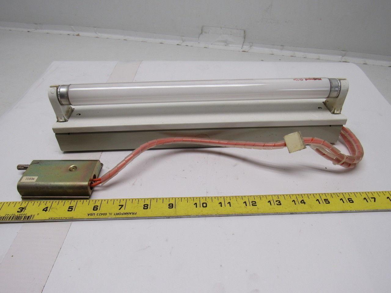 National FSS1-101 Electrical Enclosure 12" Fluorecent Light W/Switch 100V 50Hz