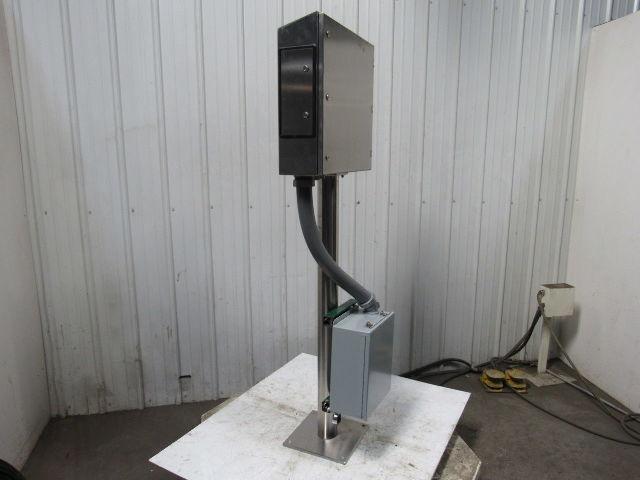 ARISTA STRONGARM ADM-1817AP Touchscreen Operator Interface & Computer Complete!