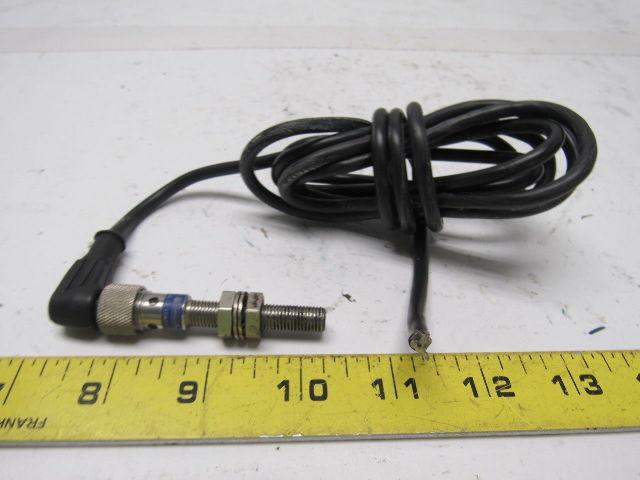 Telemecanique XS1M08PA370D Proximity Sensor 4-Pin 48V 200mA w/60" Lead