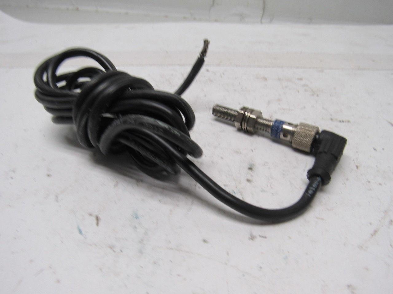 Telemecanique XS1M08PA370D Proximity Sensor 4-Pin 48V 200mA w/60" Lead