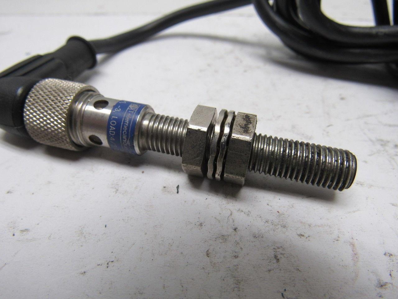 Telemecanique XS1M08PA370D Proximity Sensor 4-Pin 48V 200mA w/60" Lead