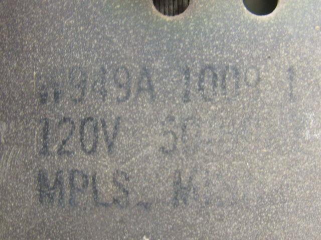 Honeywell W949A 10091 120V 50/60 Hz. Auto/Manual  Control