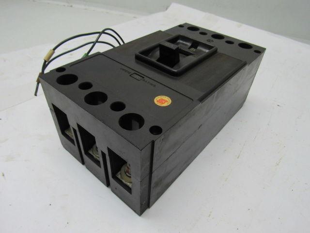 Mitsubishi Electric NF225-G 120 Amp 3 Pole Circuit Breaker W/Auxiliary Switch