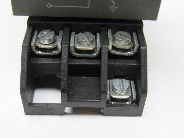 Tempatron DTC 410-02 110 VAC  Programmable Temperature Control Relay