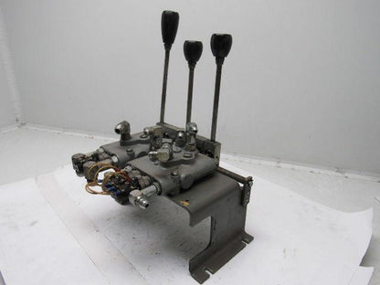 RAYMOND 3 Function Hydraulic Control Module 31-DR25TT Forklift