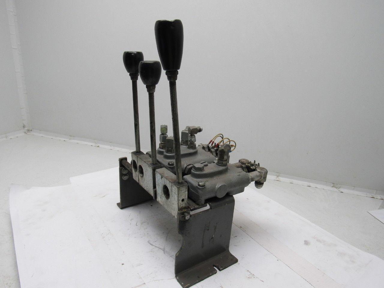 RAYMOND 3 Function Hydraulic Control Module 31-DR25TT Forklift