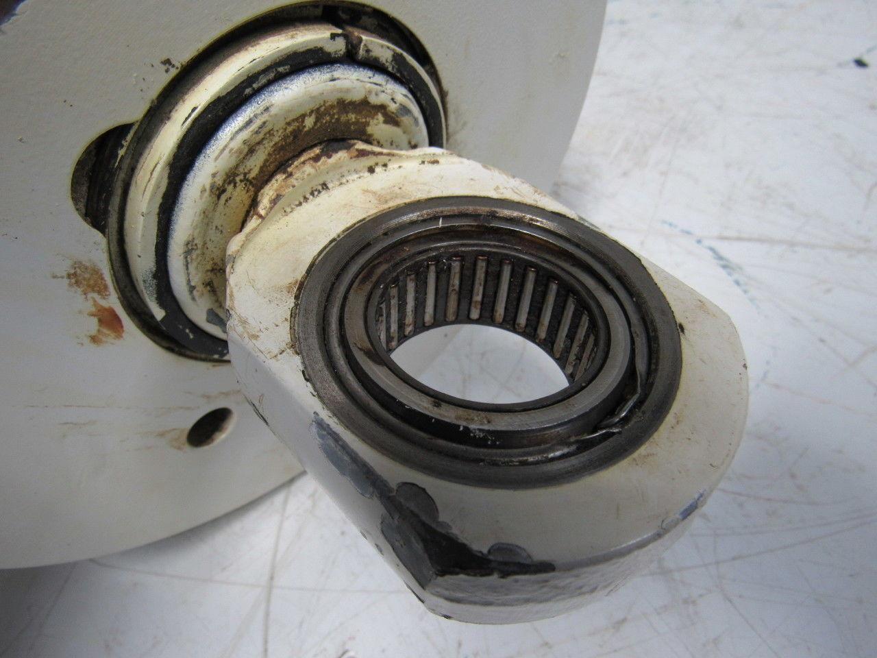 ABB IRB 6400R Palletizer Industrial Robot Lift Cylinder 7" Bore