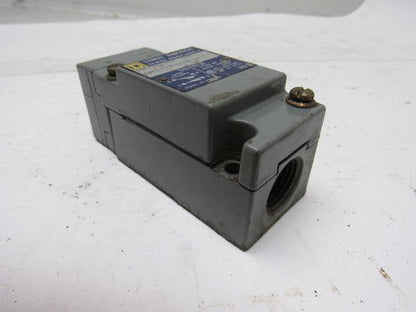 Square D C54B2 Turret Head Side Rotary Limit Switch Ser A