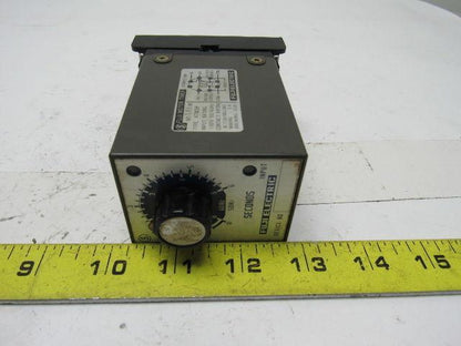 Fuji Electric :48M ATM2P Motor Timer 0-6 Seconds w/Base Recept