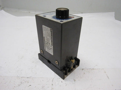 Fuji Electric :48M ATM2P Motor Timer 0-6 Seconds w/Base Recept