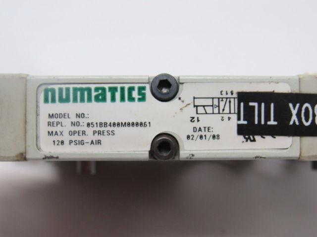 Numatics 051BB400M000061 Pneumatic Air Solenoid Valve 24 VDC W/Manifold Base