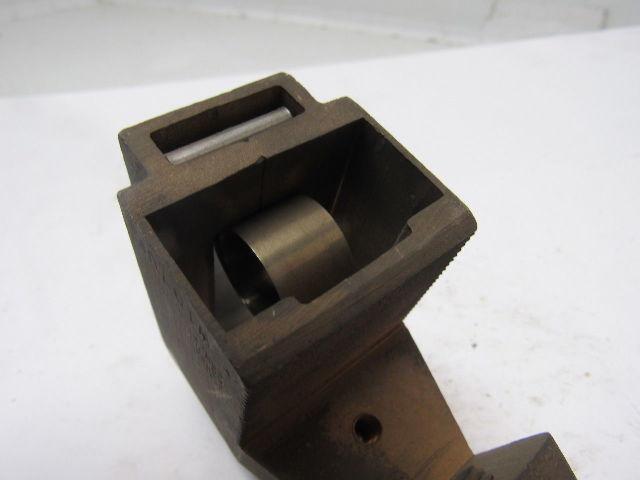 W197UF Brush Holder Lot/1