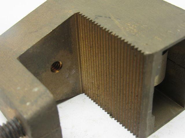 W197UF Brush Holder Lot/1