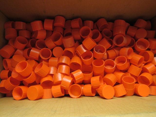 Niagara Plastics TC-16 Threaded Plastic Caps 1-5/16-12 Lot of 693