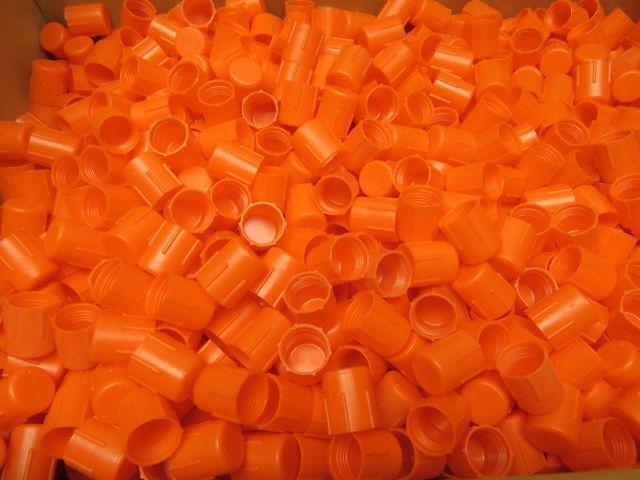 Niagara Plastics TC-63 Threaded Plastic Caps 5/8-18 Lot of 3992