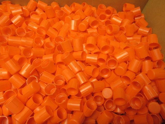 Niagara Plastics TC-63 Threaded Plastic Caps 5/8-18 Lot of 3992