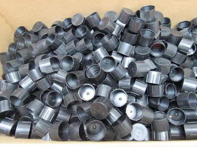 Niagara Plastics TC-14 Threaded Plastic Caps 1-1/16-14 Lot of 1438