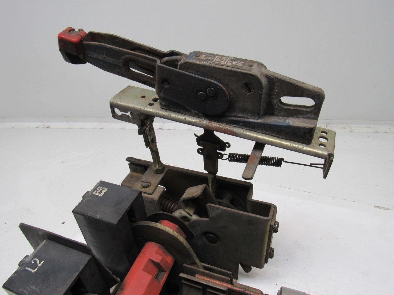 Square D CLass 9422 Type TF-2 125A Disconnect Switch Flange Mount & Handle