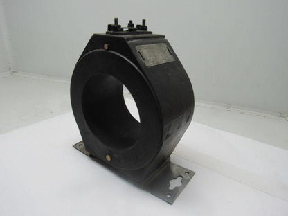 GE General Electric 699X27 Type JPC-O Current Transformer  1200:5 Ratio 60Hz