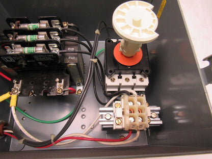 Square D SK250G1 Ser A Class 9070 Transformer Disconnect 230/460V Pri 115V Sec.