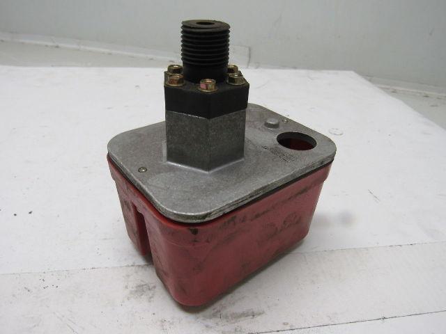 System Sensor EPS40-2 Adjustable Pressure Switch