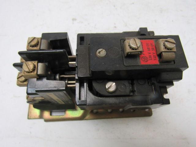 A-B Allen Bradley 700-BR200A1 Series A 2 Pole Control Relay 120V coil