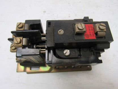 A-B Allen Bradley 700-BR200A1 Series A 2 Pole Control Relay 120V coil