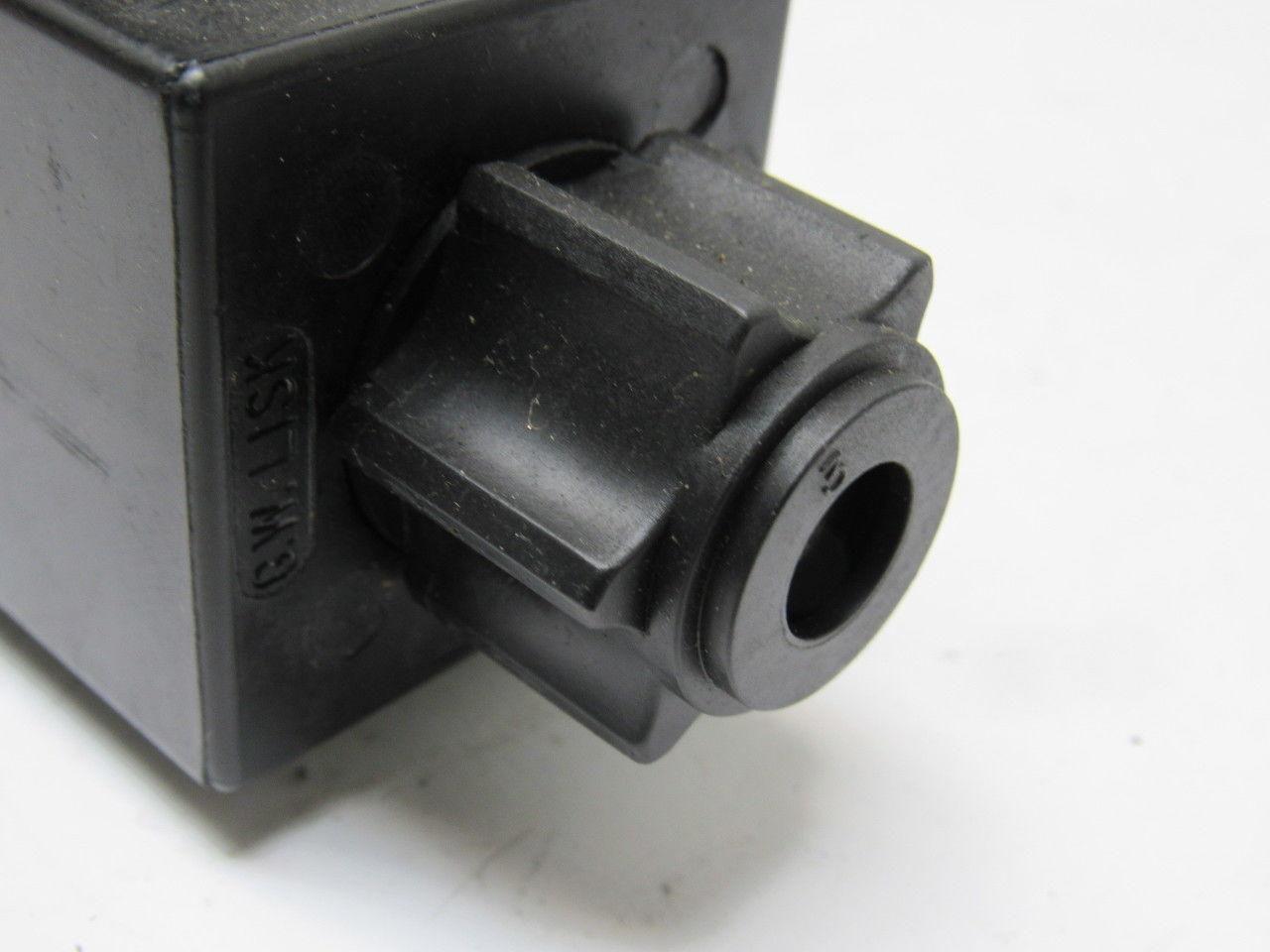 Parker D1VW4CNJSF 72 Hydraulic Directional Control Solenoid Valve  24V 5000PSI