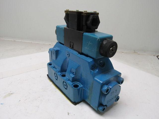 Vickers DG5S-8-6C-M-FW-B5-30 Hydraulic Valve W/DG4V-3S-6C-M-FW-B5-60 Pilot Valve