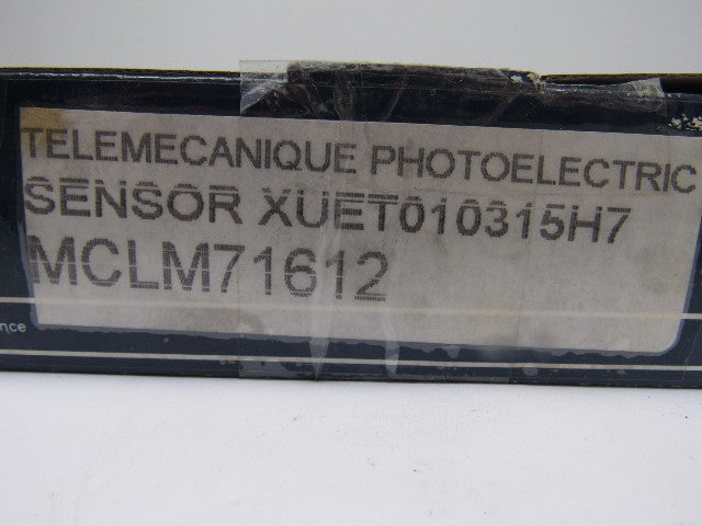Telemecanique XUET010315H7 Photoelectric Sensor 24-240V AC/DC