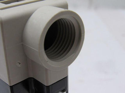 Telemecanique XUET010315H7 Photoelectric Sensor 24-240V AC/DC