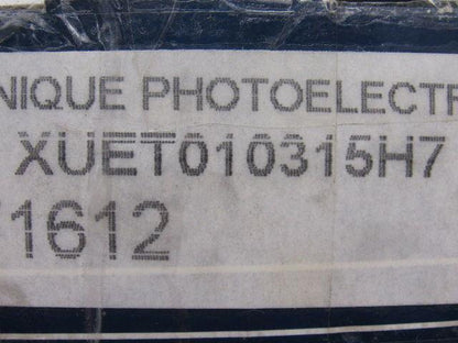 Telemecanique XUET010315H7 Photoelectric Sensor 24-240V AC/DC