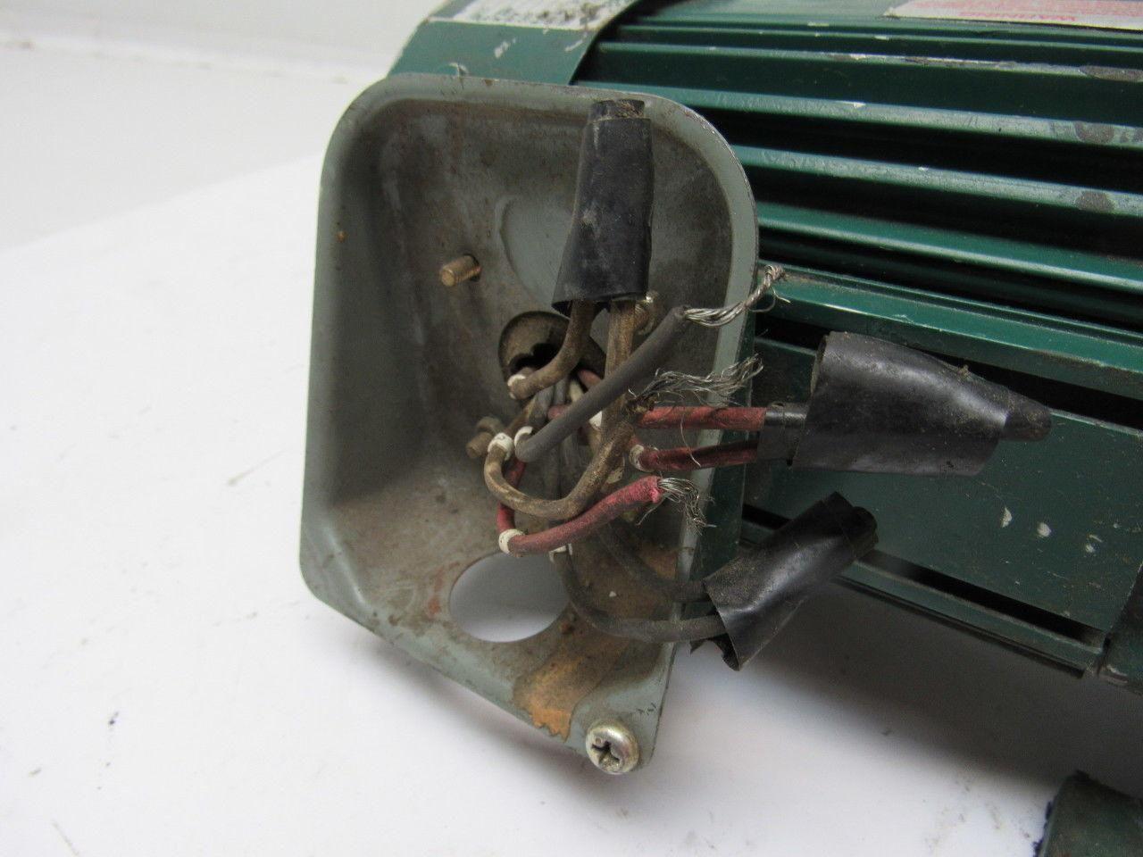 Sumitomo SM-Cyclo CNHM024075YA21 1/4HP Gear Motor 21:1 Ratio 208-230/460V 3Ph