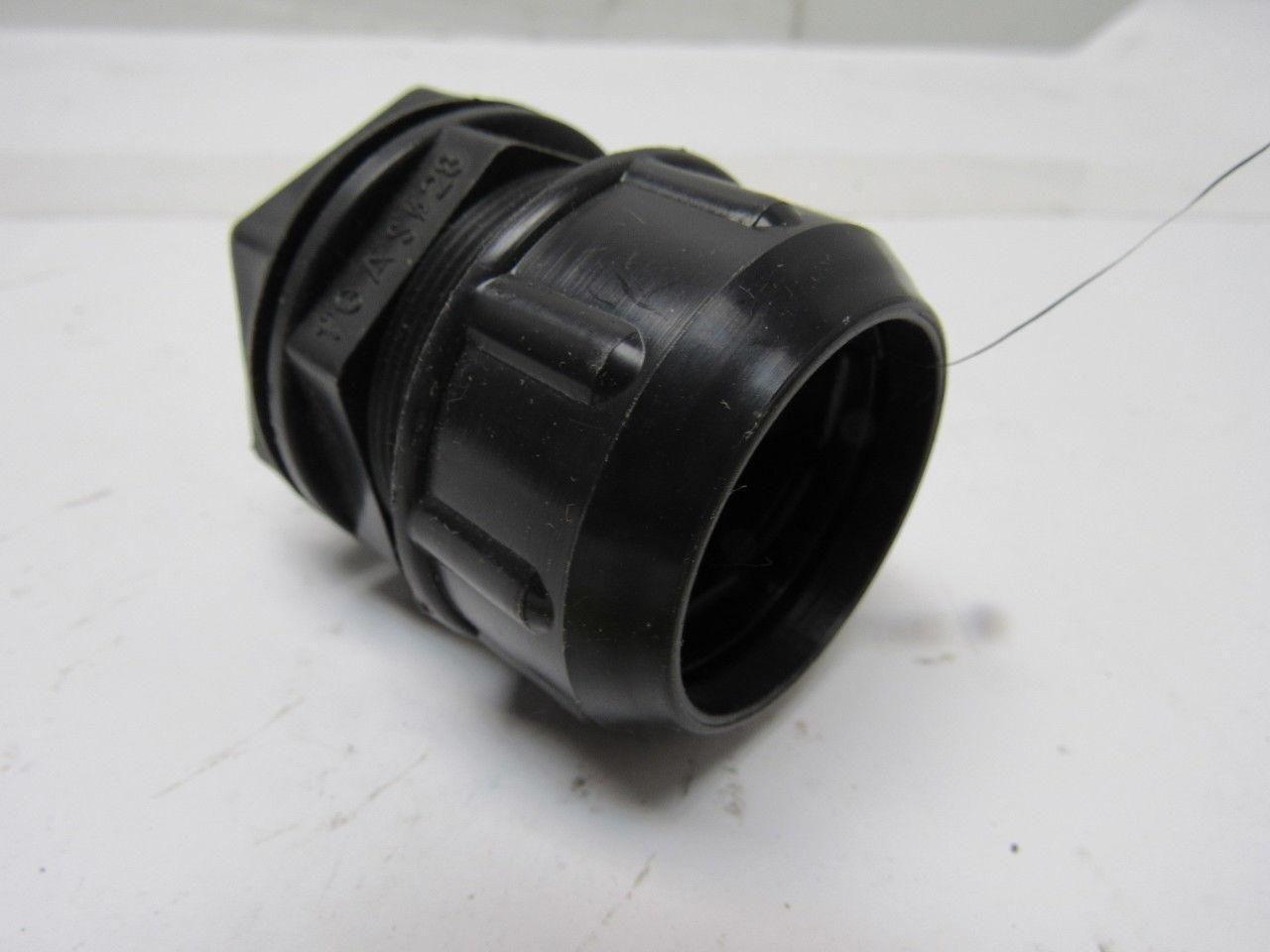 Hubbell 086-01-100 1" Non Metallic Connector Assembly