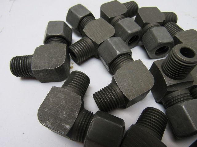 Metric & M.C. Corp 2353 90° Steel Hydraulic Fitting Size 10CMT Lot of 16