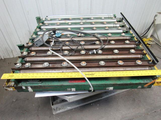 RAPISTAN 38-1/2"W x 46"L Pneumatic Lift Take Off Manual Discharge Conveyor