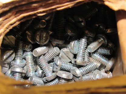 10-24X 1/2" Slotted Pan Head Machine Screws Zinc Lot Of 9000+