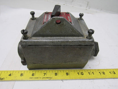 CROUSE HINDS EFDC 31105 120/240 VAC Explosionproof Circuit Breaker 20A  1" Hubs