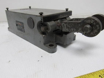Cutler Hammer 10316H66A Vintage 600V Max Interupter Electric Contact Switch