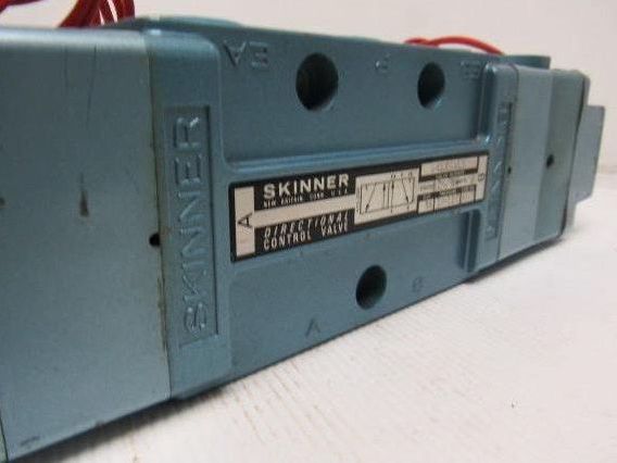 Skinner S4KKCAL5 Pneumatic 120V Directional Control Valve 3/4"