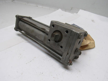 Dyna-Quip AP3S/VH12TC2B Pneumatic Actuator W/ 3/4" NPT Ball Valve