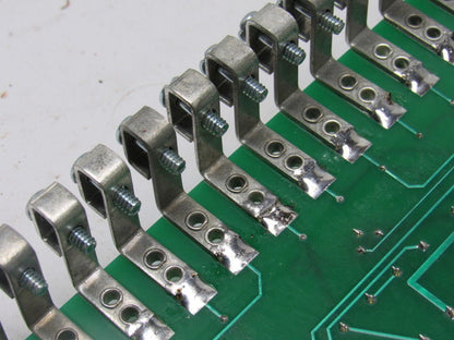 Fenner 12M03-113-02 8100-0562 Rev A Bi-Directional Output Circuit Board Card