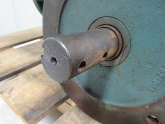 Reliance Electric 180WM28F Single Reduction Right Angle Gear Reducer 25:1 Ratio